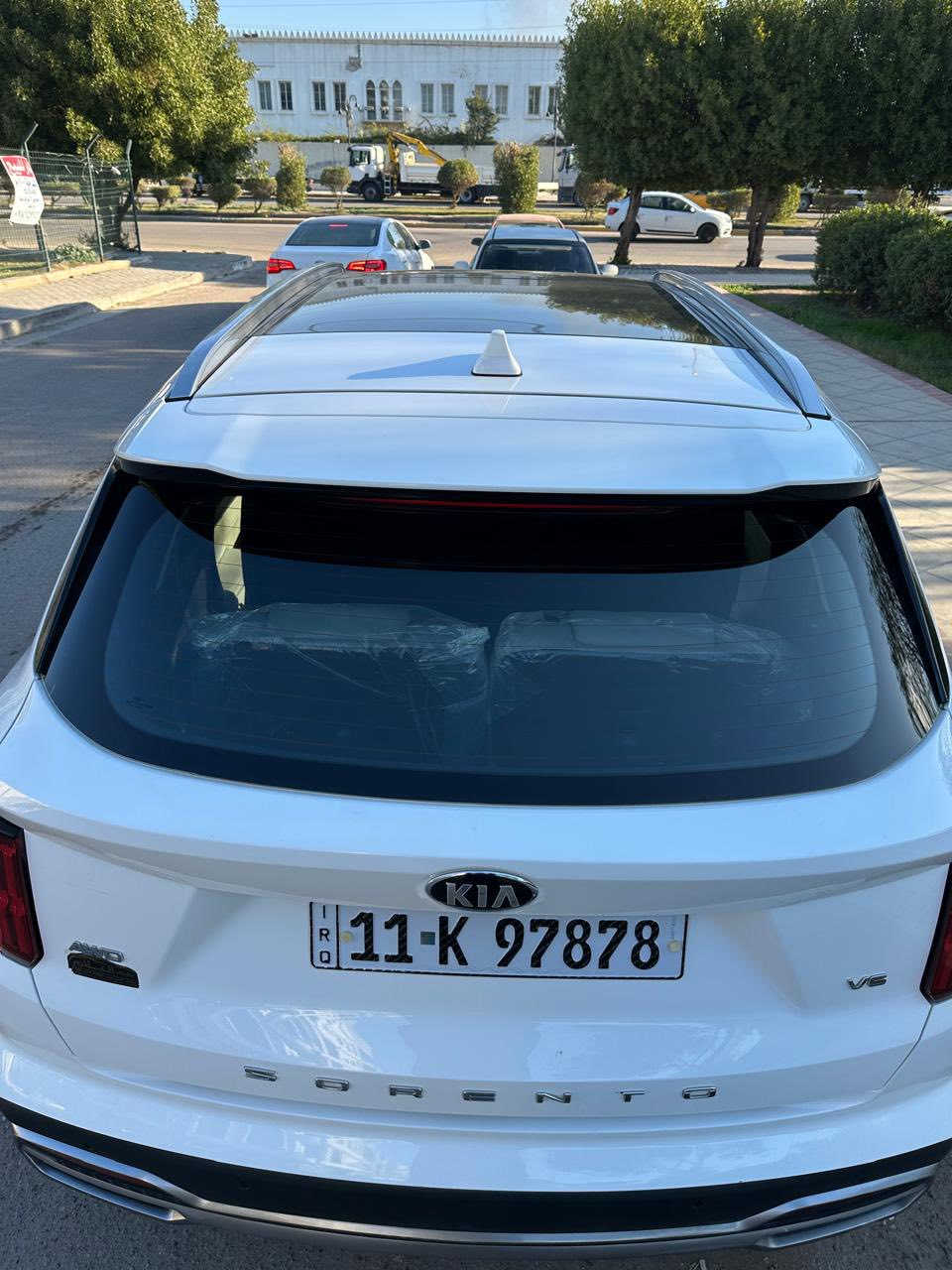 السلام عليكم من رخصة الآدمن

مكلف بالنشر للاستفسار الاتصال 
عالرقم ***********

سورنتو 2021 خليجي
ماشيه 54 الف كم
والسونار منشور وية الصور 
السيارة فول مواصفات للاخير
فور ويل
محرك 6 سلندر 3500 
7 راكب + 3 قطع تبريد
كير ماوس 8 نمرة 
سقف بانوراما 
كاميرات محيطية 
كشنات تدفئة وتبريد 
كشنات جلد وكهرباء 
حساسات امامي وخلفي
شاشة كبيرة 
بردات خلفية 
صندوك كهرباء وباقي المواصفات المعروفة
رقم بغداد بأسمي تحويل مباشر 
المكان بغداد الكاظمية 
السعر 290$ وبيهه مجال بسيط
