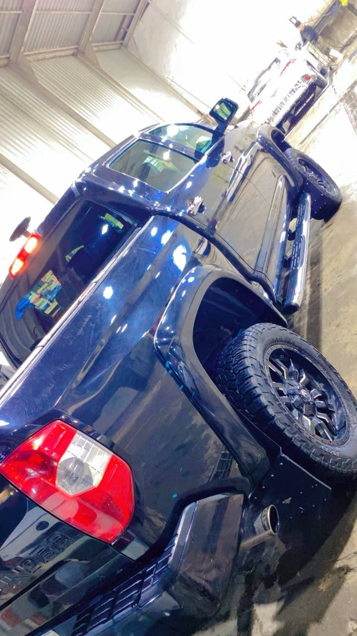 سلام عليكم 
تيوتا تاندرا 2018 بلاتينيوم 
وارد امريكي كلين تايتل بدون حادث بدون صبغ 
فول مواصفات 
فتحه سقف 
تحكم ستيرن 
داخل جلد 
كشنات تدفئه تبريد 
كشنات كهرباء كرسي السايق خزن ميموري 
صالنصات بلاديه صوت كلش مرتب مو هوسه 
تخم تاير اوف رود قبل شهر شاده 
عليها تزويد من امريكا ترفيع كامل 
كير مكينه تبريد مكفولات سياره مناقصها اي شي 
عارضها 290 ورقه وبيها مجال للشراي 
مكاني بغداد حي العامل 
استفسار الاتصال ***********
وتساب ***********
