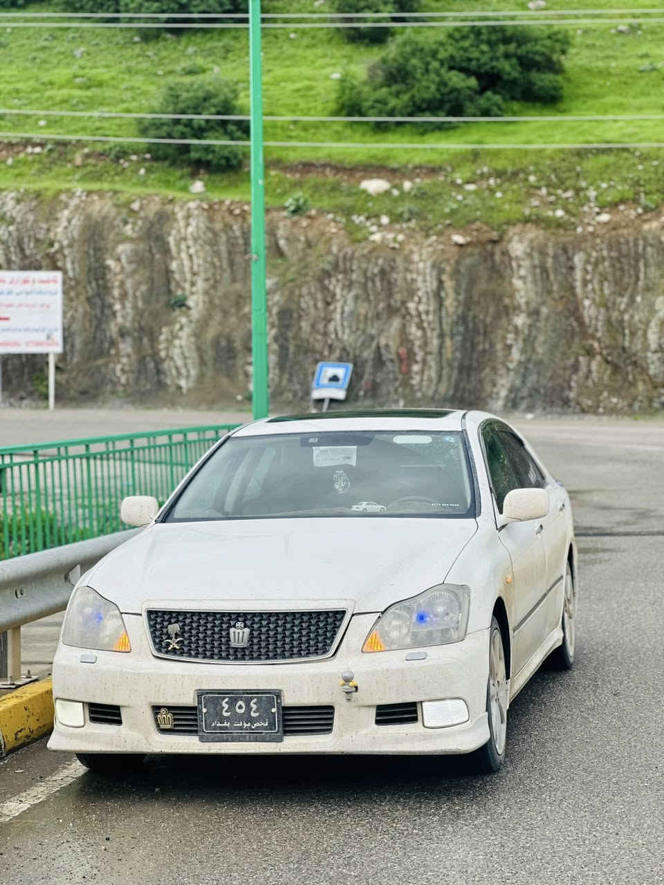 ١٨٠
‎بڕاوە 
٢٠٠٧
ویل دینگە 
کوشن هیتەر 
کوشن کارەبا 
کوشن جڵد 
شاشە
کامێرە 
تەعدیل سورعە
تەحەکوماتی سەر سوکان 
چوار دووگمە 
سڵایت
ئاوێنە شەفت 
بەصمە رەصاصی 
دوو بەصمە 
کێڕو مەکەینە و دوڵکە بەشەرت 
کارەبای مەزبووت 
کامل مسروف 
چوار تایەی لۆک لۆک 
چوار دەبڵی ڕۆیاڵیشی بۆ داندراوە 
***********
