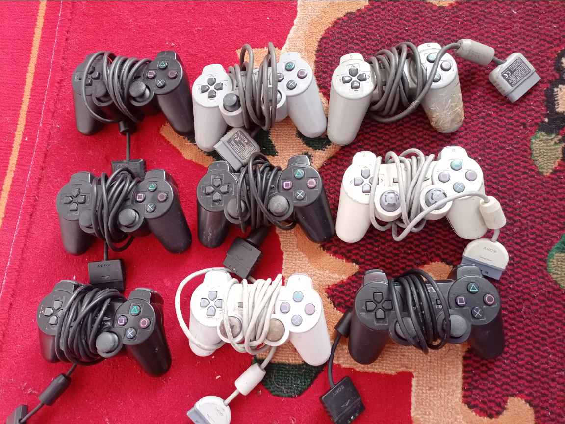 عندي بليات (بلي ٣) عدد ثنين (وبلي ٢) واحد
عاطلات ماعرف عطلهن (فحم) 
هارد بلي 3 داخلي 
ويدات بلي 2 عدد ٩ يدات 
٦ منهن شغالات و٣ يمكن يحتاجن بس واير لان من اخليهن بالبلي مايطلع علامه يده ( لو تبديل واير لو قطع تك من الوايرات ) للعلم اليدات العاطله نظيفات كلش فول 

سعرهن كلهن هن والبليات 30 الف وتوصيل مجاني كربلاء, العراق


**إذا كنت صاحب هذا الإعلان وتريد حذفه لأي سبب، رجاءا أرسل رسالة إلى الدعم الفني**