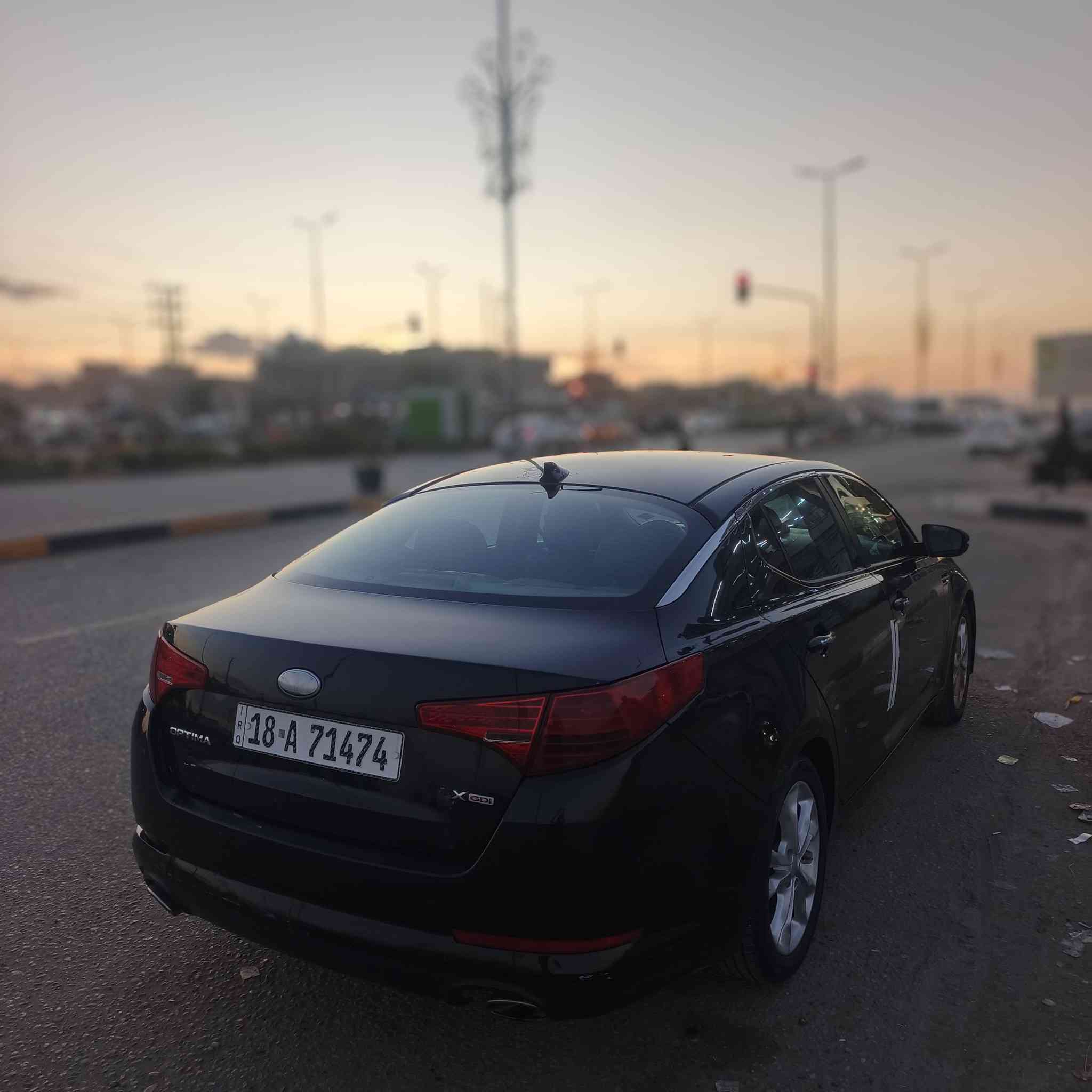 سياره نوع اوبتيمه موديل 2013
وارد امريكي حادثه بنيد او باب قفط 
تبريد محرك كير حداديه خير من الله 
متوزي عل بيعتهه كلش مكاني كربلا بل حر
سعرهه 95 محرك 2400
***********
