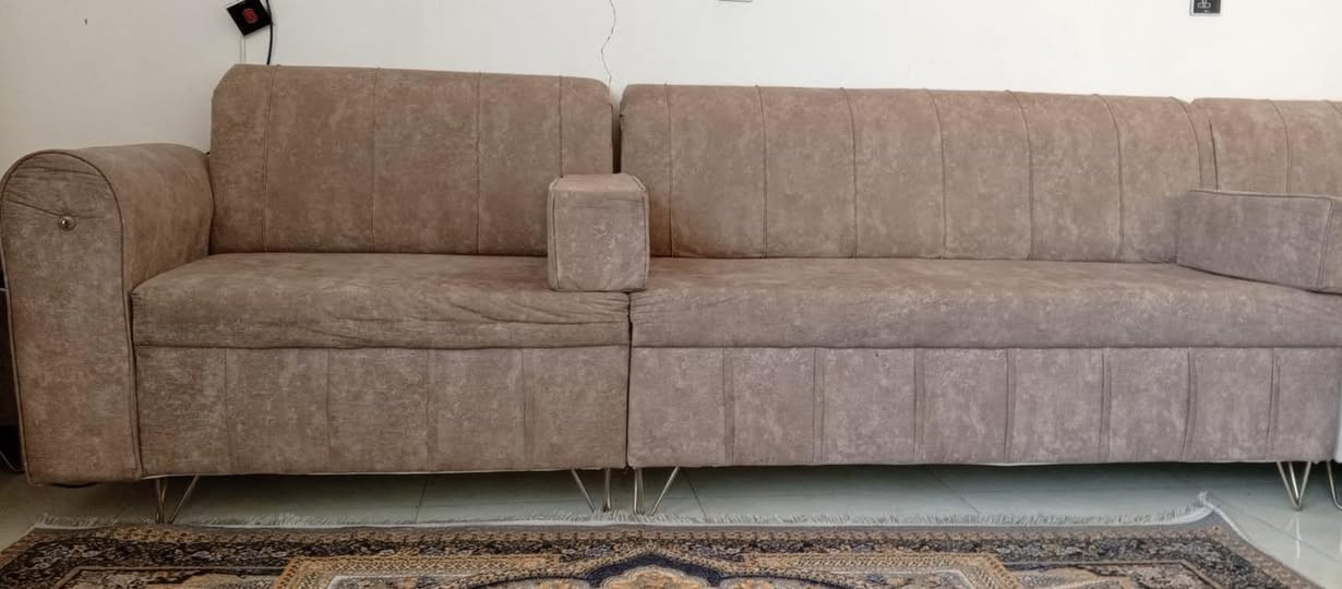 للبيع تخم استعمال 4اشهر ***********
