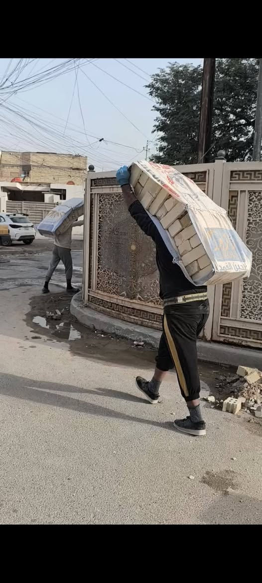 سلام عليكم ابو كرار لتصعيد كافة مواد البناء على ظهر مكانه بغداد أتصل وبخدمتك ***********
