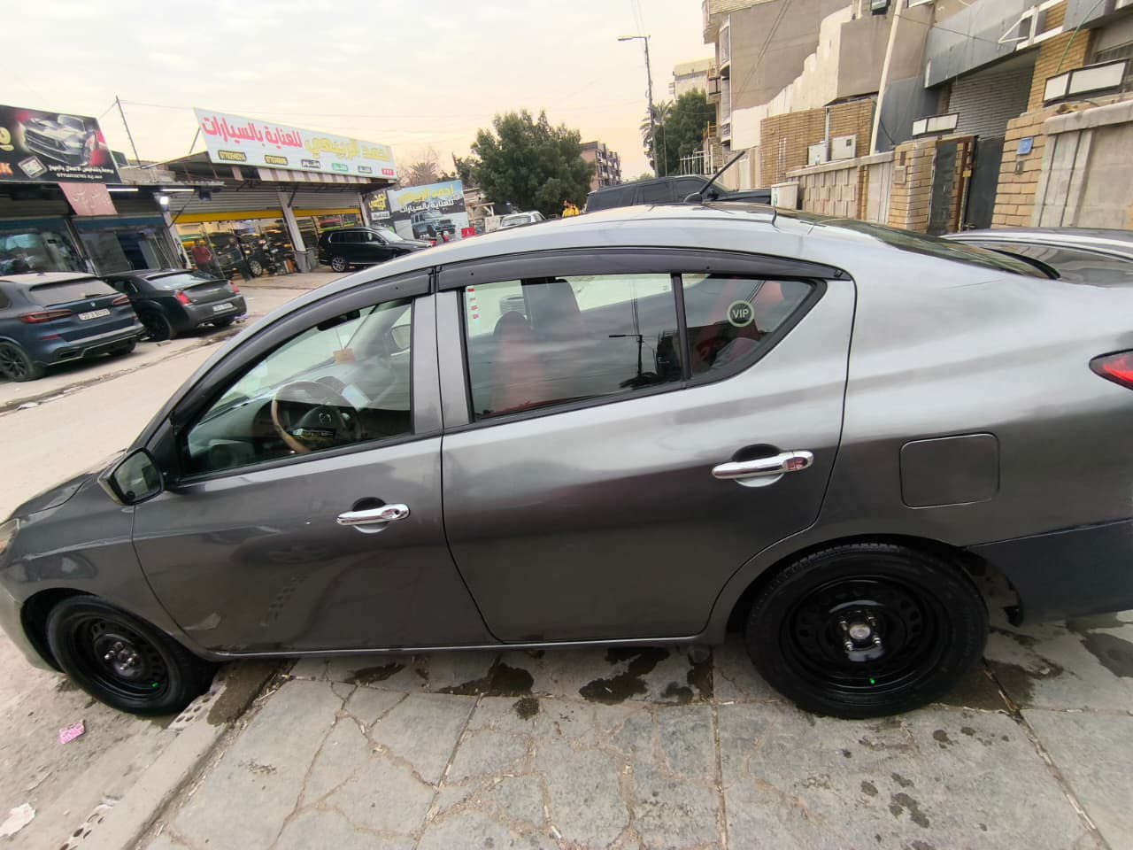 سلام عليكم
للبيع
نيسان فيرسا موديل 2016 موصفات S (تحويل ثاني يوم)
مكانها بغداد زيونه حادثها جاملغ خلفي وهنا بل العراق طبعاً سياره ليبل واحد بدون تبديل شاصي لغد مكفول  تبريد جديد حدادية جديده امامي خلفي تخم تاير كير محرك مكفول
رقم بغداد جديد سياره كامله ومرتبه مابيه نقص برغي
السعر 85
وبيه مجال
للتواصل
‏***********
