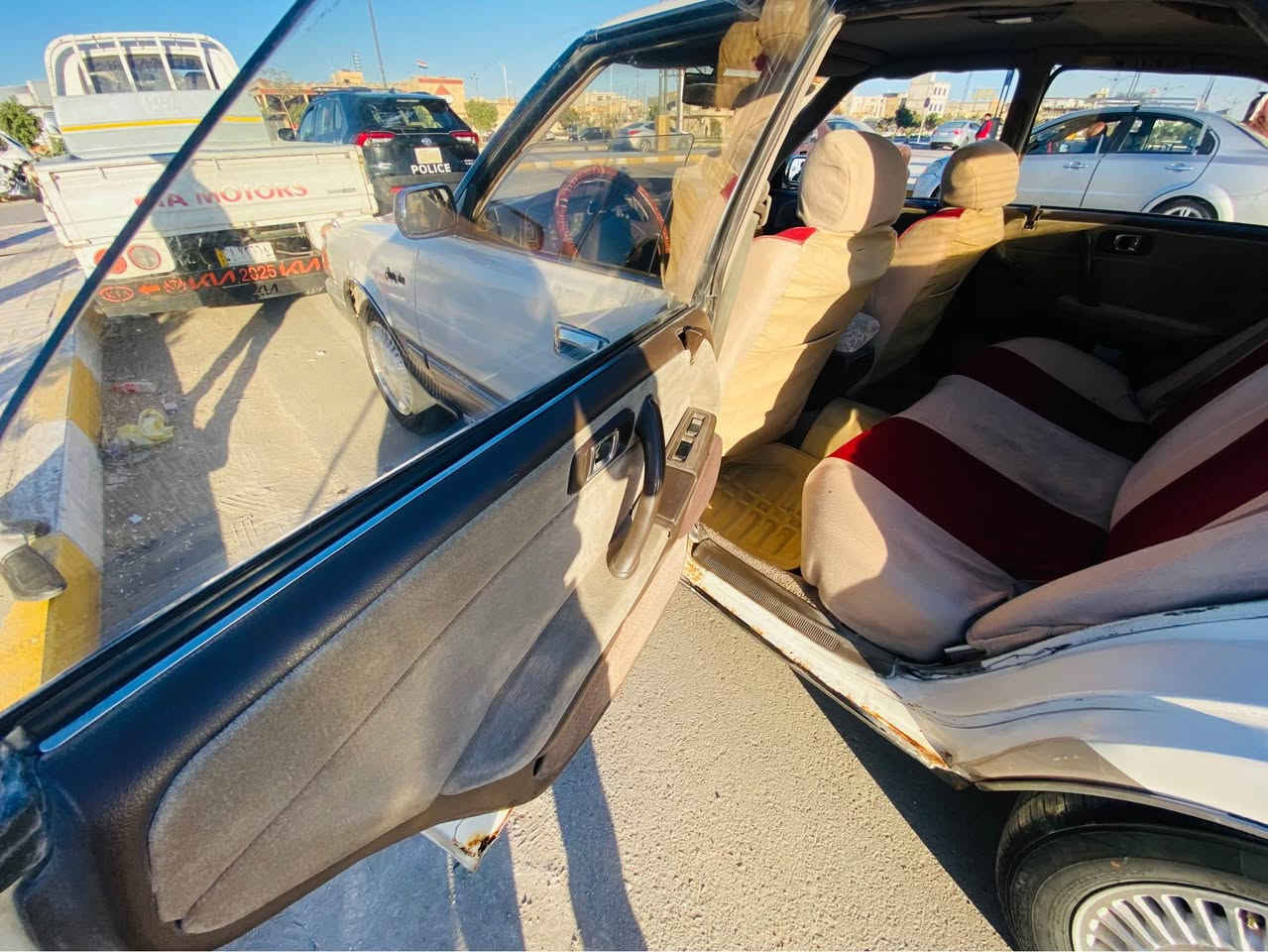 السلام عليكم سيدان 91هارتوب سياره شبه الجيده جاهزه من كلشي راعليها يريد مداور وبل الناصريه يمي 
السعر 42وبي مجال السياره لا عليها غرامات العوان الناصريه التضحيه 
الرقم *********** ناصرية, ذي قار
