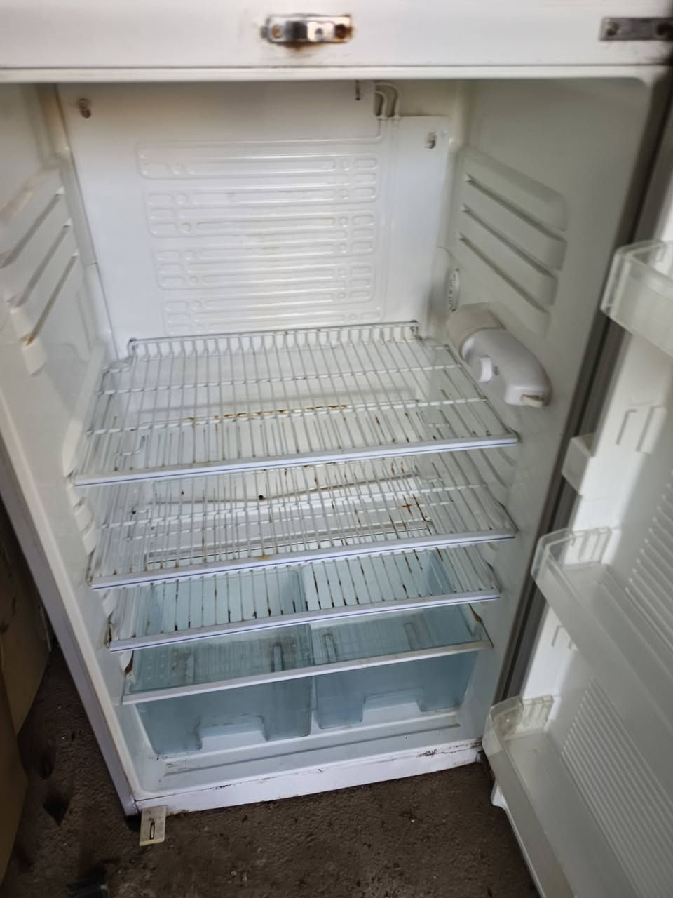 بسم الله الرحمن الرحيم
نعلن عن توفر مجموعة من الغسالات والثلاجات المستخدمة النظيفة بأسعار مناسبة 
عنوننا موصل الرشيدية الشارع العام مقابل السوق العصري
للاستفسار الاتصال على الأرقام التالية 
***********
***********
