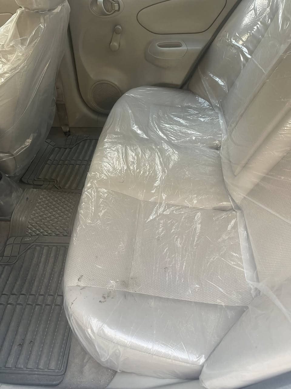 سلام عليكم عندي سني هندي لبيع موديل 21 رقم بغداد الدولي  السياره   مكفوله كفاله عامه من الضربه الصبغ البارد ماشيه68الف مكاني بغداد الكرخ رقم تلفون ***********
