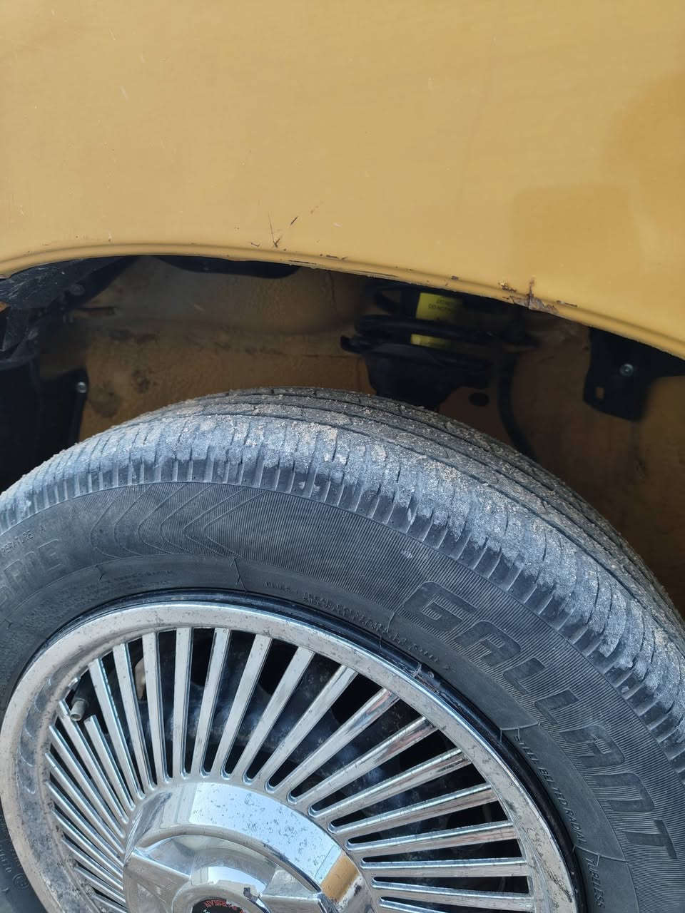 سلام عليكم سايبه للبيع موديل 2015 مكينه كير عشرط حداديه كهربائية عشرط ماعايزه برغي اخوان سياره سنويه ضايعه وصاحبه ماندله بيه واجه مال سنويه فقط ابيعك برميل اكفلك سرقه وعشائر سعر 15 ورقه اخوان سياره نضيفه ماناقصه شي مكاني نجف للاتصار ***********
