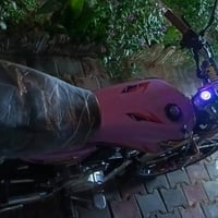 دراجه ايراني جديده وضع الشركه 5 كير محرك200 خير من الله الدراجه بصمتين...