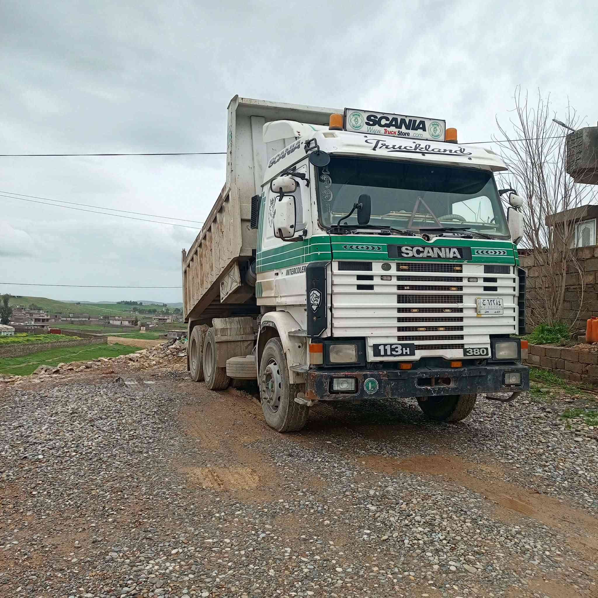 للبيع
سكانيا قلاب 113 مجموعه مكينه معمره رايمن شرط كير شرط رقم نينوى الماني سنويه عضم لل 28 
مكلف بالنشر 
الاتصال ***********
