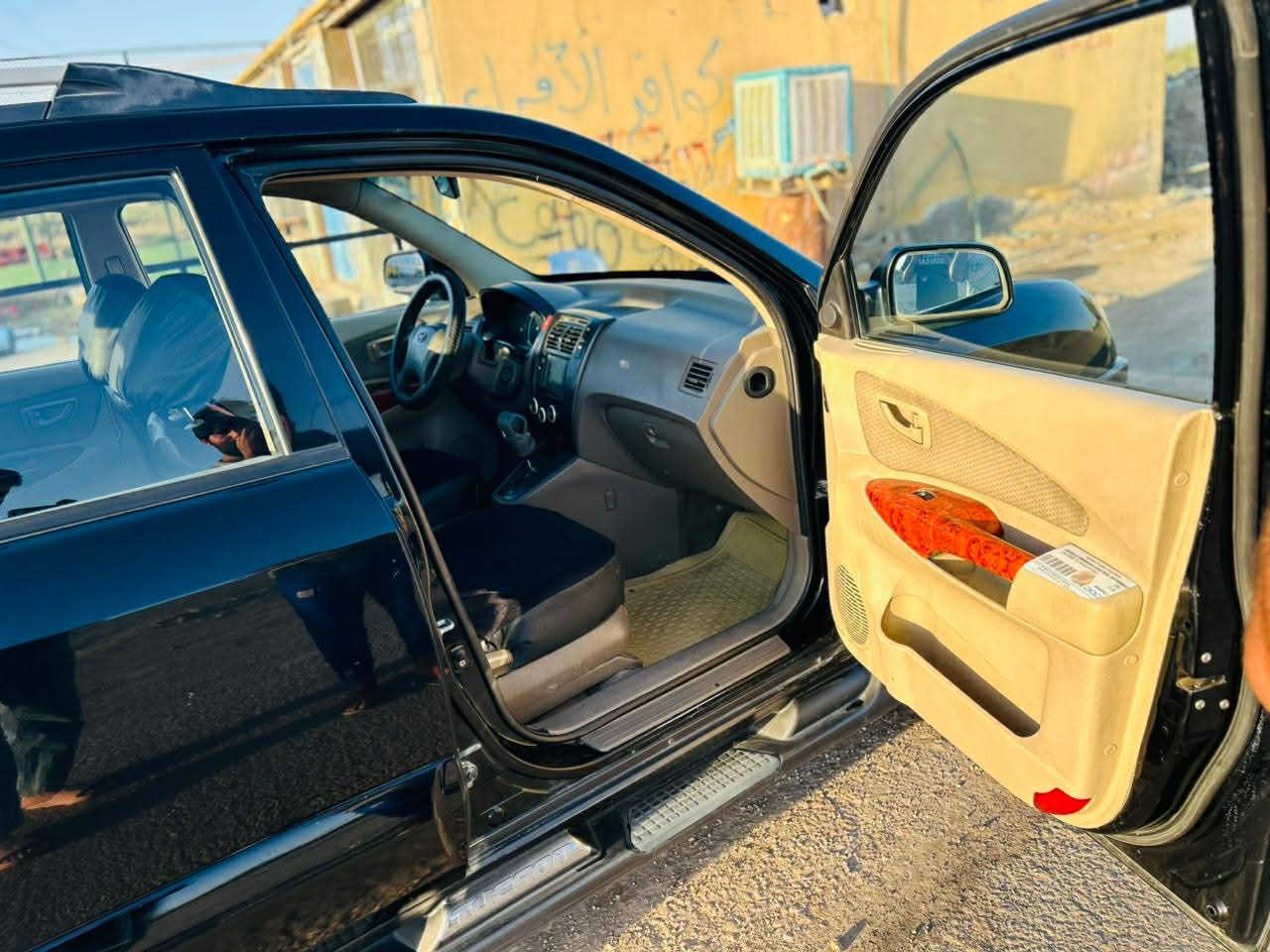 السلام عليكم
توسان ٢٠٠٩ للبيع رقم اربيل بأسمي
سنويه ورقم جديد
السياره نظيفه خير من الله كفاله عامه
ماعدا شبر بخشم البنيد صبغ 
السعر ١١٨$
للاستفسار الاتصال 
***********
