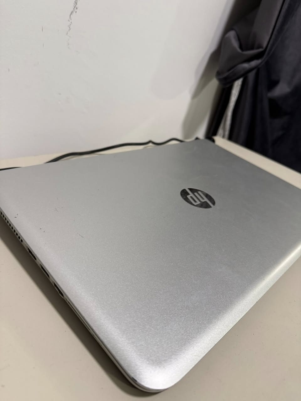 � لابتوب HP للبيع بحالة ممتازة
🔹 المعالج: AMD A8-5550M بسرعة 2.10GHz

🔹 الرام: 4GB

🔹 الهارد: 500GB HDD

🔹 كارت الشاشة: AMD Radeon HD Graphics

🔹 النظام: Windows 10 Home نسخة 64bit

🔹 الشاشة: حجم كبير ووضوح ممتاز

🔹 البطارية: جيدة

🔹 الجهاز نظيف وخالي من الأعطال وجاهز للاستخدام

السعر 180

***********
