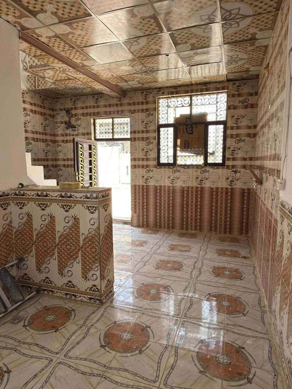 #للإيجار #النجف #حي_النداء #مقابل_مول_بغداد
بيت 50 متر، كامل وجاهز للسكن  

#الإيجار 200 ألف  
يحتوي على غرف وصاله ومطبخ وصحيات 

للاستفسار: ***********
