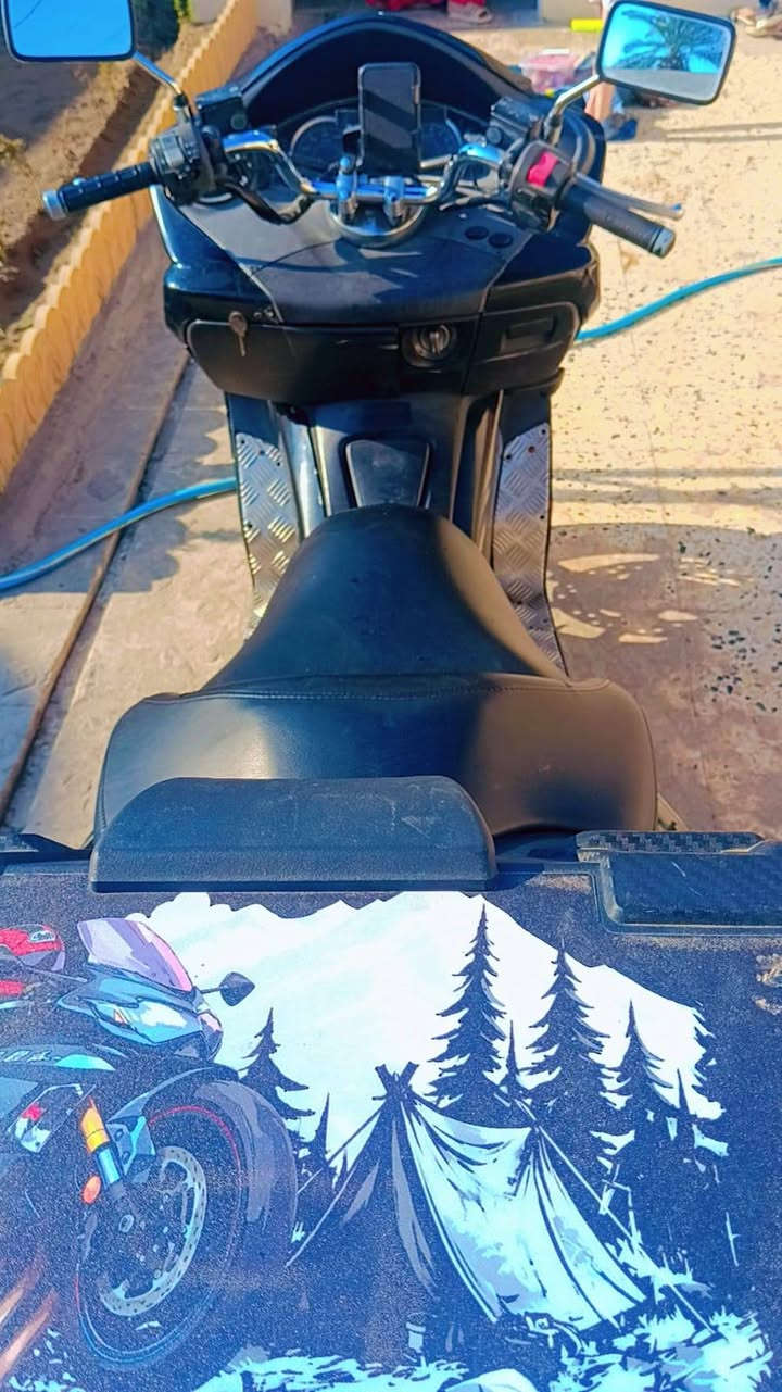 فورزه البيع 
محرك 250cc
لايت زنون 
نضافه كفرات 70 بل 100
دراجة كله شغاله عدا كيج البنزين
المحرك شرط مفتوح 
السعر  مليون وبي مجال 
*********** لاتصال او وتساب
