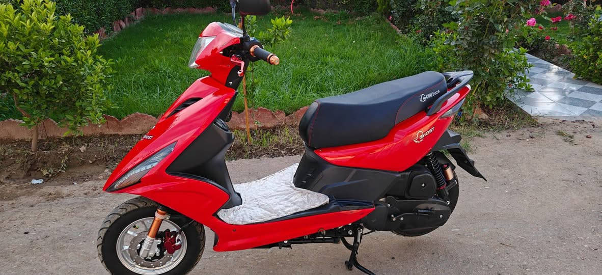 سلام عليكم ورحمه الله وبركاته
دراجة ماكس  ياباني (2025) بلادية ومكفولة للبيع 🏍️

الحالة: استخدام شخصي نظيف جداً بحاله  الوكالة.
المواصفات: بلادية بالكامل، غير مفتوحة، ومكفولة من كل شيء (محرك، كير، كهربائيات).

النظافة: الدراجة جاهزة للاستخدام الفوري ولا تحتاج لأي مصاريف

.السعر: 600 ألف دينار عراقي

.ملاحظة: السعر بيه مجال طيب للشراي الصامل والجاد.

المكان.  ( تكريت ) رقم الهاتف( ***********)
