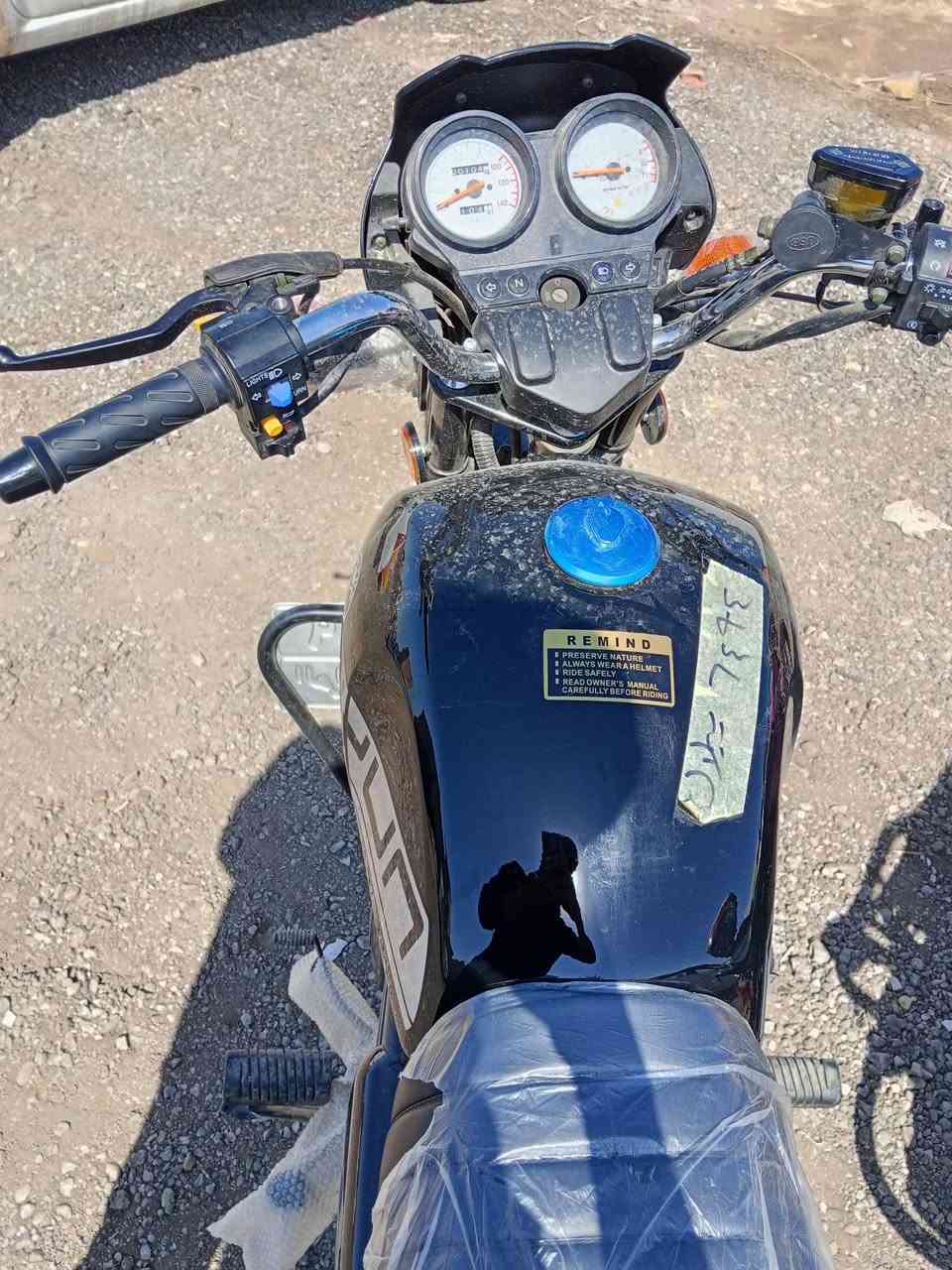 السلام عليكم دايون نفخ مرقم ماشيه 104كيلو أول البارحة طلعت من الوكيل مكينه 200 تايرات جوبلس ثنين لوحات رقم سليمانيه سنويه لل2030 مكفوله كفاله عامه سعر مليونين وبيه مجال مستعجل ع بيعته المكان ديوانيه


**إذا كنت صاحب هذا الإعلان وتريد حذفه لأي سبب، رجاءا أرسل رسالة إلى الدعم الفني**