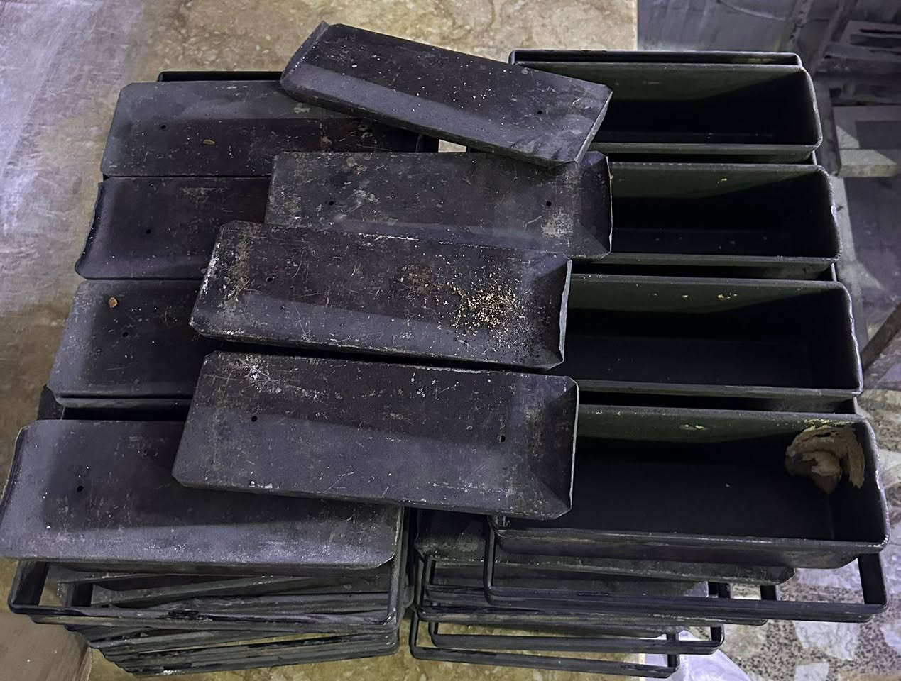 مكينه توس
قوالب توس 
فرن ٣خانات نزال ٩٠
 مشعل فوك ومشعلين جوه 
العنوان _بغداد 
الرقم :***********
الاتصال فقط فقط فقط
