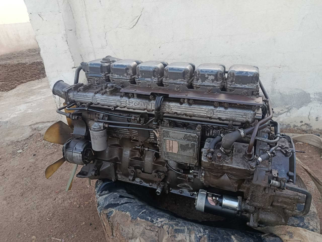 لبيع مكينه سكانيا انجكتر 420 بيه شخوط قليل بل كرنك*********** عنوان ميسان
