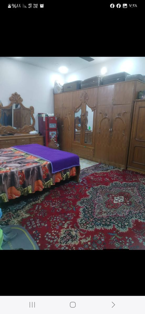 سلام عليكم بيت للبيع في الدوره منطقة شيخ سردي قرب جسر بغداد جديده المساحه ٣١٥ متر واجهة ١٨ وإنزال ١٧ بناء ٢٠٢١ زراعي سند ٢٥ إقرار محكمه يحتوي على ٥ غرف نوم واستقبال ومطبخ حار بارد وكراج يوسع ٢سياره علمآ الغرف سويتات اي استفسار اتصال *********** وبلخدمه الدار فارغ حاليآ
