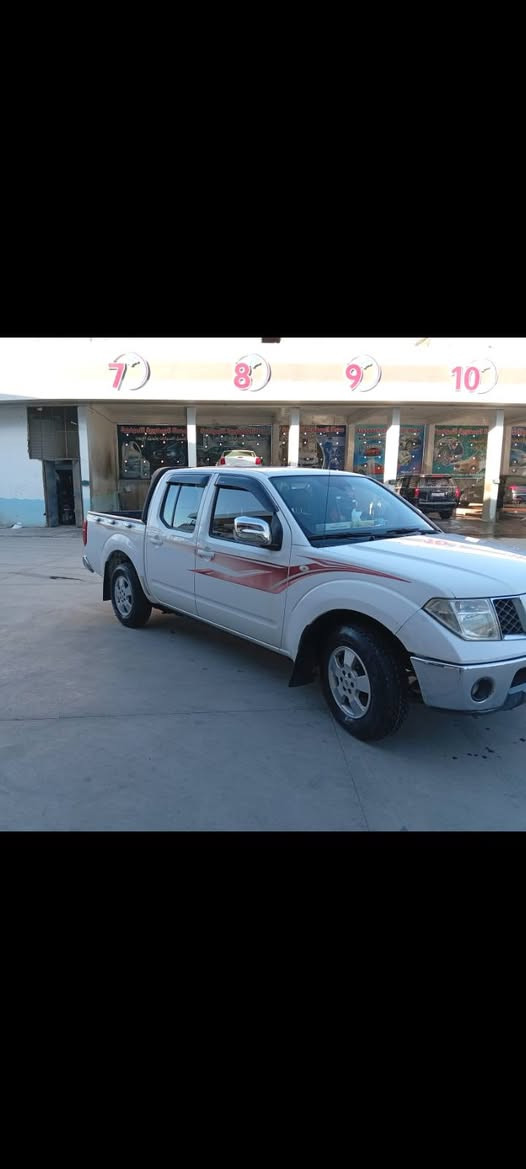 سلام عليكم بيكب نفاره للبيع موديل 2013 كفاله من ضربه وصبغ وعيب شرعي تبريد ثلج تدفئة كله شغال كير ومحرك بل كارتون سياره جديده رقم بصره تحويل ثاني يوم (***********) واتساب موجود ،السعر  (127) وبيها مجال
