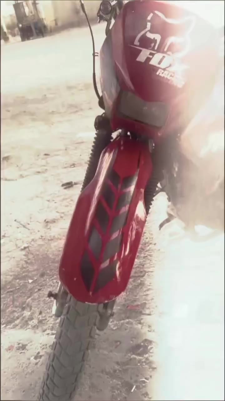 سلام عليكم قفاز  2015 مكينه كهربائية جاهز خير من الله سعر 575 وبي مجال بسيط شراي ينتصل ***********
