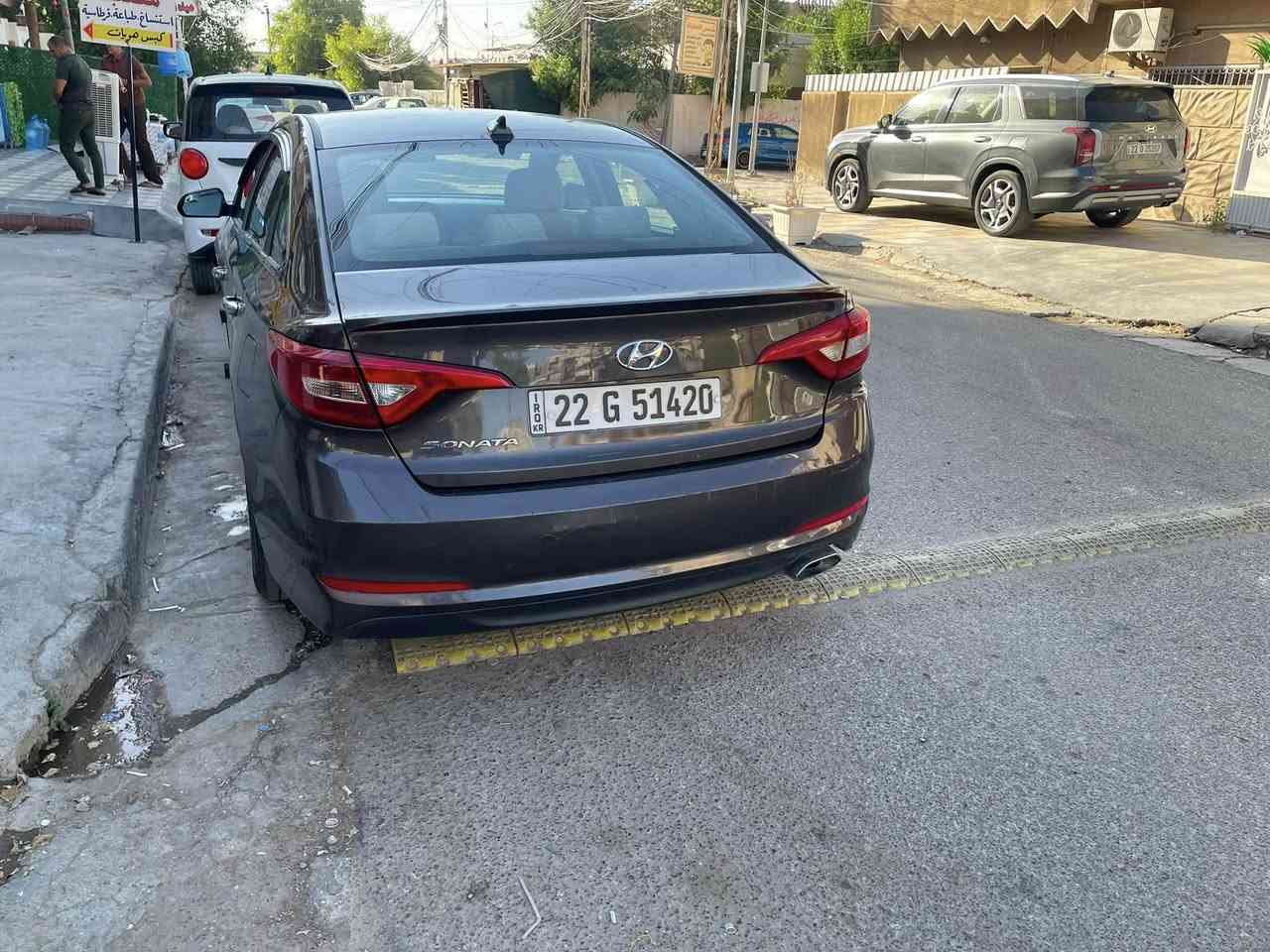 السلام عليكم سوناتا 2017 مكينه 2400 السياره كلش جديده وعلى ايدنه سونرها موثق بالمنشور رقم اربيل دولي بأسمنه السياره حادثه باب بدون دواخل وأيرباك بجم كبس ورقم الشاصي بالمنشور راح تلكا 
السعر : 108
للاستفسار : ***********
الشراي يتصل غير متواجد على الفيس
