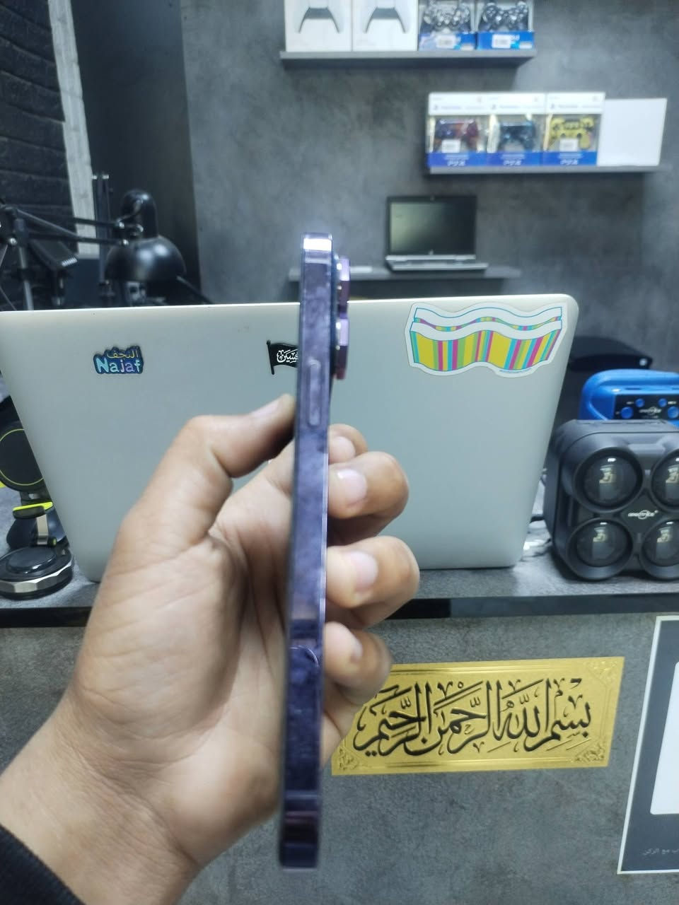 سلام عليكم
ايفون 14 برو ماكس دبل سيم كارت
 ذاكرة 256
بطارية 85
الجهاز مكفول من كل شي
السعر عله الخاص
مكلف بالنشر


**إذا كنت صاحب هذا الإعلان وتريد حذفه لأي سبب، رجاءا أرسل رسالة إلى الدعم الفني**