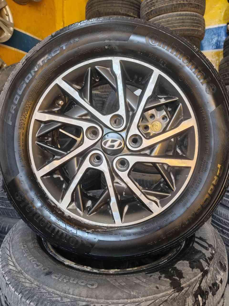 سلام وعليكم طخم ويل كب انترا حجم 15 مع تايرات السعر 250
العنوان موصل كراج شمال شارع بطاريات 
***********
***********
