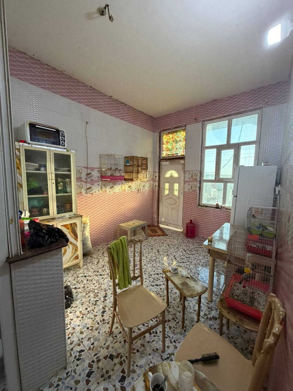 🏡 #بيت_للبيع🏡

📍 الموقع: ام الخيل الرابعة شارع محطة غسل  بيروت
📐 المساحة: 150 متر النزال20 الواجه 7.5

✨ تفاصيل الدار:
 تفاصيل البناء غرفة نوم +مجمع صحيات +صاله +منور عدد ٢+مطبخ حار بارد + استقبال +صحيات خارجيه الطابق الثاني صاله كبيرة فقط

البيت طابو  صرف 

📞 للاستفسار والمشاهدة يرجى التواصل مع 

🏢 مكتب الشهم للتطوير العقاري

📍 الديوانية – شارع الوكفة القديم

مقابل بريد التحدي – قرب معهد الخوارزمي

☎️ ***********

📩 راسلنا الآن واحجز فرصتك للسكن والاستقرار

