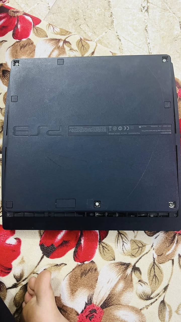 Play station 3 slime 
مهكر كامل ملحقات جوستكات 2 
ملاحضه مصلح كارت شاشه ابغداد 
بي ضمان 4 سنوات 
سعره بدون توصيل 80 اذا وي التوصيل 90
***********
