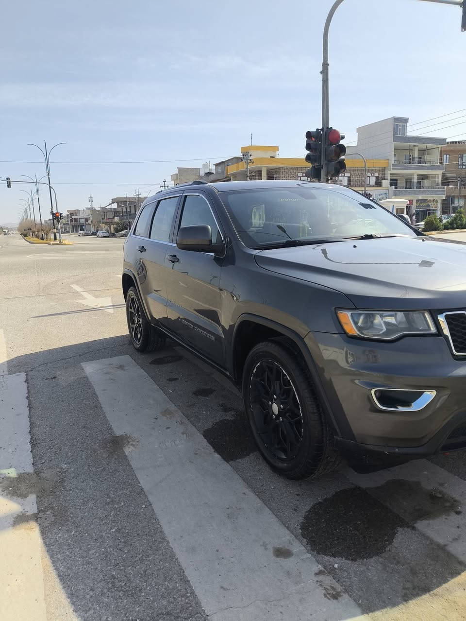 السلام عليكم جيب موديل ١٧ كلين بدون صبغ كير مكينه بشرط للبيع او مرواس حسب القناعه مواصفات لاريدو سعر ٢٢٥ لاستفسار اتصل ***********
