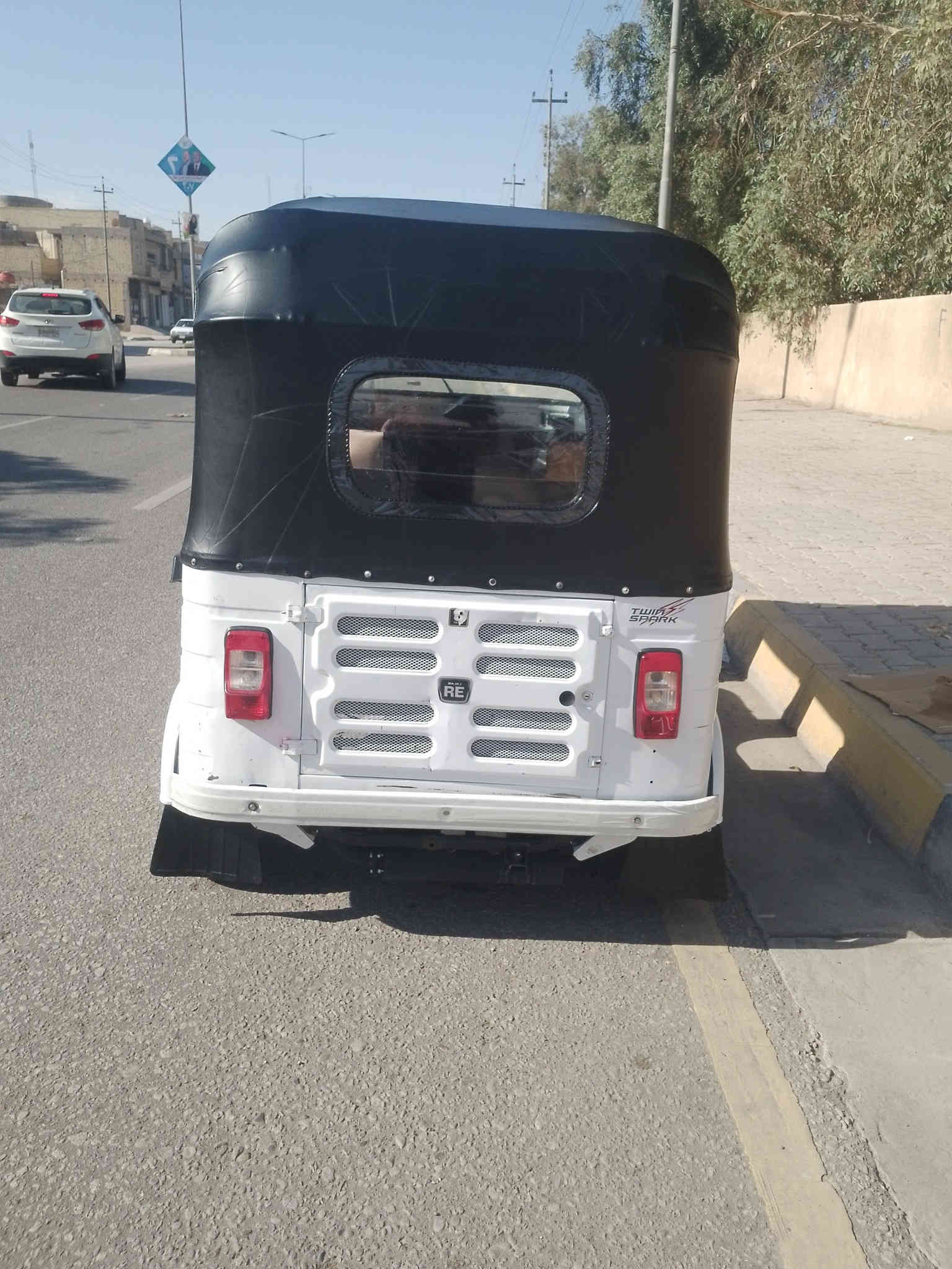 السلام عليكم تكتك 20 شهر 12 رقم وسنوية لوحات ماجيبهن تكتك كفاله عامه ماعده شبر صبغ بلغد مكينه مامفتوحة تكتك جاهزة  مكاني كربلاء السعر 6300 وبيه مجال حك جية ..***********
