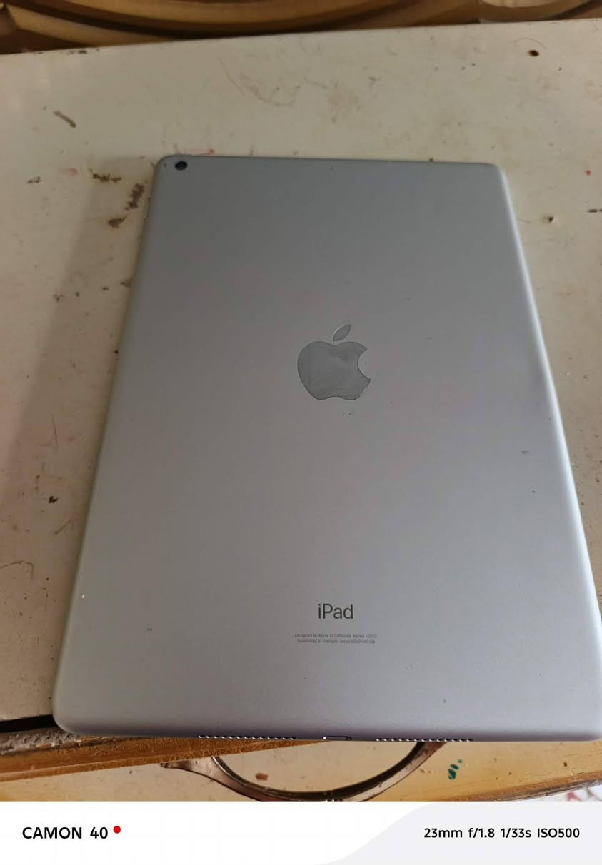 ايباد 9ذاكره ٦٤ بي فطر بالكلاس
السعر ١٣٠ وبي مجال شراي راسل واتساب ***********
