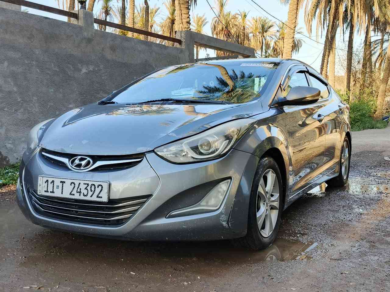 السلام عليكم النترا للبيع موديل 2016 وارد امريكي فول مواصفات واحد ع واحد سيارة جاهزه من كل النواحي صدر جديد تخم تاير كير 6 نمر مكينه 1800 كفاله السيارة اي نقص مابيه الوارد مالته كلش بصيط وسونار السياره يحكم تحويل ثاني يوم     السعر 123 وبيه مجال المكان بغداد قرب جسر المثنى رقم صاحب السيارة *********** اني مكلف بالنشر
