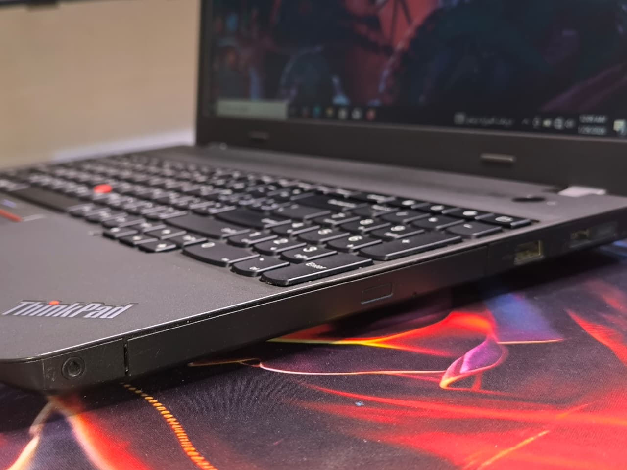 💻 لابتوب Lenovo ThinkPad E555

✨لابتوب مناسب للدراسة والعمل .

🍀المواصفات :

🎈 المعالج :

 AMD A6-7000 Radeon R4,5

🎈الرام : 8GB

🎈التخزين : 128GB

🎈الشاشة : 

عملاقة 15,6 انش FHD

🎁 الهدايا والملحقات:

• حقيبة لابتوب 🎒

• شاحن أصلي 🔌

• ماوس 🖱️

• ماوس باد 🧩

• تغليف احترافي (بابلز + كرتون للحماية التامة) 📦

🛡️ الضمان والخدمات:

• فحص عند الاستلام مع المندوب ✅

• ضمان 7 يوم بعد الاستلام ✅

• تنصيب ويندوز مفعل + جميع برامج Office + برامج التواصل الاجتماعي منصبة جاهزة 💽

• نفحص ونرتب الجهاز قبل الإرسال

💰 الأسعار:

•   159,000 د.ع

🚚 التوصيل متوفر إلى جميع محافظات العراق

📱 للطلب / استفسار (واتساب متوفر):

***********
