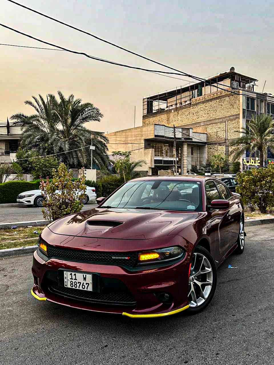 السلام عليكم للبيع جارجر gt خليجية وكالة هارلم موديل ٢٠٢١ 
ماشية 42  الف 
المحرك:- 3600 /6 سلندر 
المواصفات 
فتحة سقف
مصابيح امامية زينون
داخل جلد احمر 
شفتات ستيرن 
كشافات الضباب زينون
المصابيح الامامية مع Led
حساسات
شاشة كبيرة مع نظام ملاحة نفكيشن gps 
سيستم صوت الپاين 
ويل قياس 20 
تشغيل عن بعد 
ستيرن كهربائي
محدد سرعة
تلفون بلوتوث
كاميرا خلفية
مرايا متحسسة للاضائة العالية 
دخول ذكي بصمة 
العنوان بغداد / للاستفسار *********** 
السعر 30500  وبي مجال للشراي
