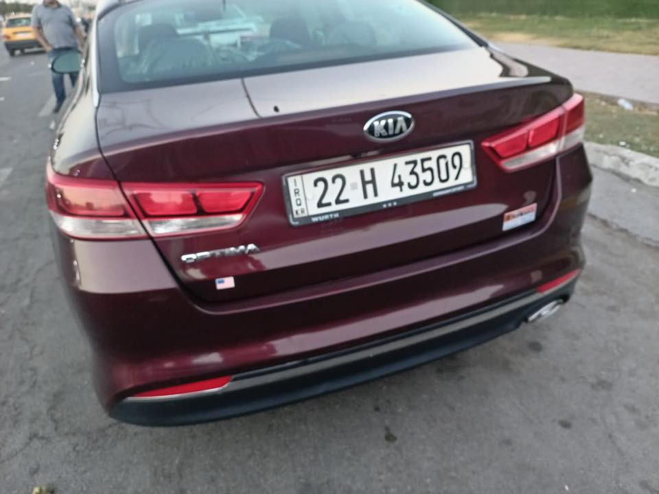 السلام عليك
كيه اوبتما وارد امريكي2017 
مكينه 2400 معله كازكيت
ماشيه 145mبانزين عادي 
مواصفات تحكم ستيرن جهتين
كامره خلفيه 
مانع نزلاق 
اشاير بل مري 
حداديه جديده 
تخم تاير جديد 
منضومه زنون 
حادث بنيد وشبر من الجاملق الايمن حادثها جدآ حلو
السياره نصبتهآ
احله من الصور والله 
السعر 130 وفيها مجال للطيبين هاتف ***********
