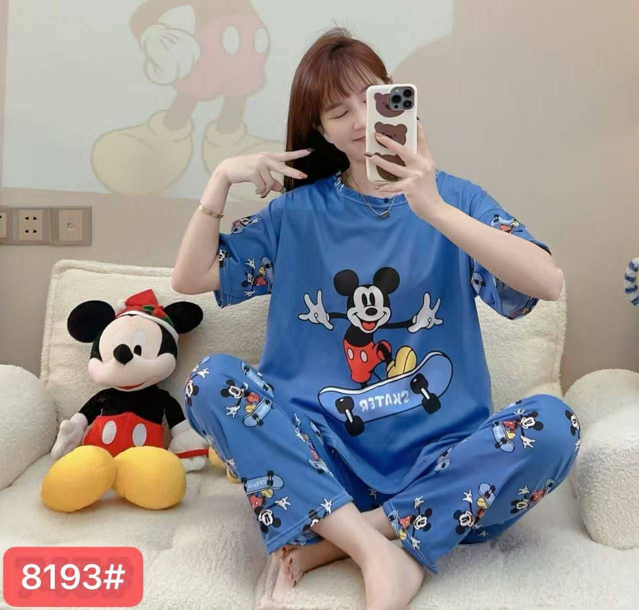 🌹🌹تم وصول وجبه من تراكات النسائيه فانيله   صيفيه
سعر الدرزن 30 الف 
مستمرين معكم في عرض  موديلات والصيفيه   

متمنيا لكم الرزق الوفير بإذن الله تعالى 
مكان المحل / النجف الاشرف - خان مخضر 
الحجز / مراسلة واتساب ***********  📞
التوصيل / يوجد توصيل لكل  الَمحافظات 🚛.
