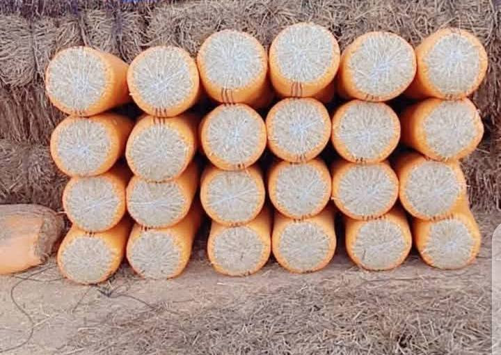 سلام عليكم يوجد تبن شحم للبيع جميع انواع القياسات نتصل بنسب أسعار رقم ***********
