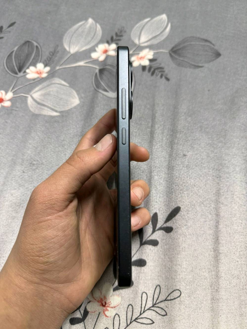 للبيع شاومي بوكو x7 برو 
لون اسود 
جديد مستخدم شهرين 
بطارية 98
مع كامل الملحقات 
كارتونة 
مع شاحنة 90 واط شحن سريع
شاشة 120 هرتز، في بوبجي 120 فريم
كاميرا 50 ميكابكسل
ما اراوس فقط بيع
سعر: 360 الف 
مكان: بغداد الدورة حي الوادي
رقم:***********