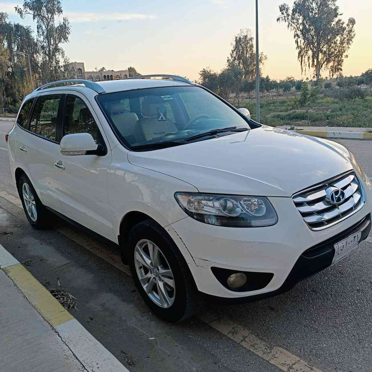 سلام عليكم ورحمه الله وبركاته 
سنتافي 2011 للبيع 
4 سلندر وارد خليجي 
گامل مواصفات عدا البنو راما 
تشغيل بصمه 
7 راكب 
مكان بابل المسيب 
‏‪***********‬‏
سعر 130
