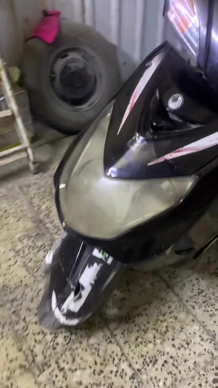 سلام عليكم سكنس فحل محور كابريتر ايراني دراجه نضيفه وحلوه خير من الله سعر350 وبيها مجال عنوان بغداد البياع تقاطع درويش ***********
