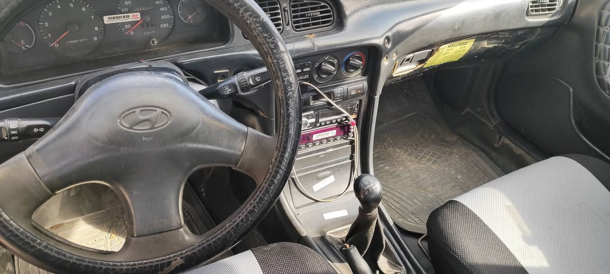 متاح سوناتا 2 موديل 94 رقم بغداد سنويه آل ٢٠٢٧ شرط التحويل كير محرك صدر  كهربائيات كلهن بحاله جيده مكان السياره المقدادية السعر ٤٢ وبيه مجال قليل جدا الإتصال على الرقم ***********
