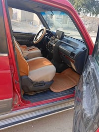 باجيرو موديل 1995 مكفوله السياره جاهزه رقم بغداد بسمنه كير عادي تبريد ...