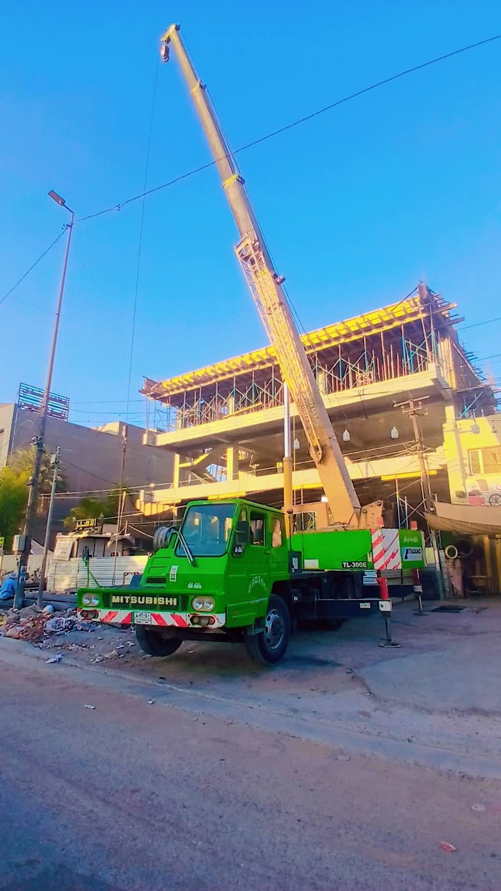 كرين ٢٥ طن اللبيع سعر ٧ ونص ***********
