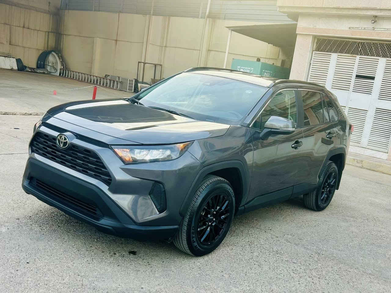 راف فور 2024 ماشي 3الف مواصفات LE AWD
رادار 360درجة/تبريد مركزي/كشنات هيتر/كيج إلكتروني/شاشة كبير/ عنوان عقرة/سعر223$بي مجال
 بيها صبغ جملغ و ربع باب بدون دواخل بجم كبس 
سيارة تترقم شمالي//***********
