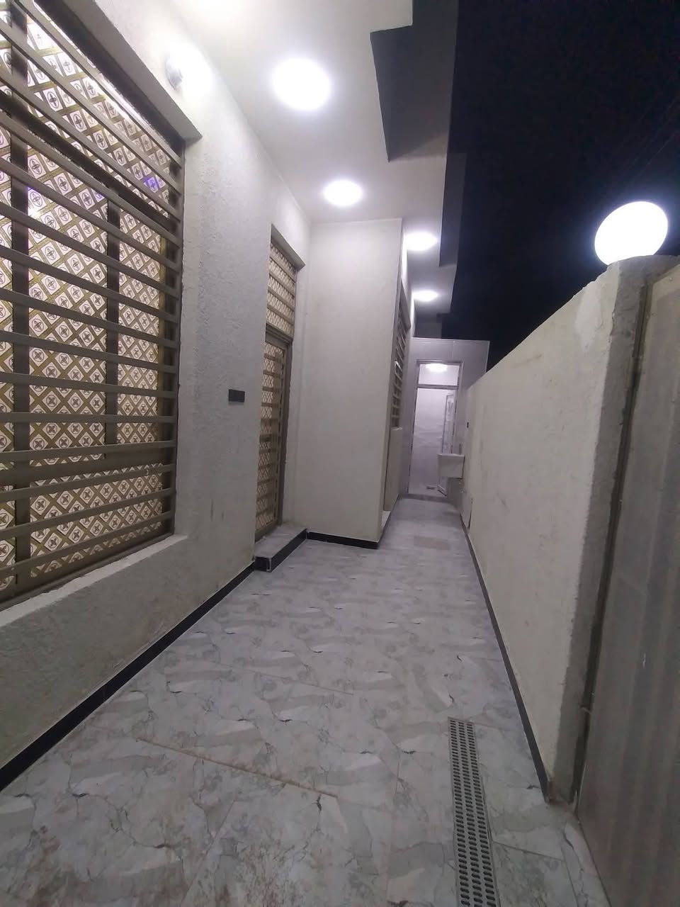 دار للبيع بلعراضات مساحة ١٠٠متر مربع ركن طابق واحد مسلح بناء حديث ٢٠٢٥ خلف شارع الكراج على قيد الانشاء للاستفسار والاتصال على رقم *********** ☎️📞
