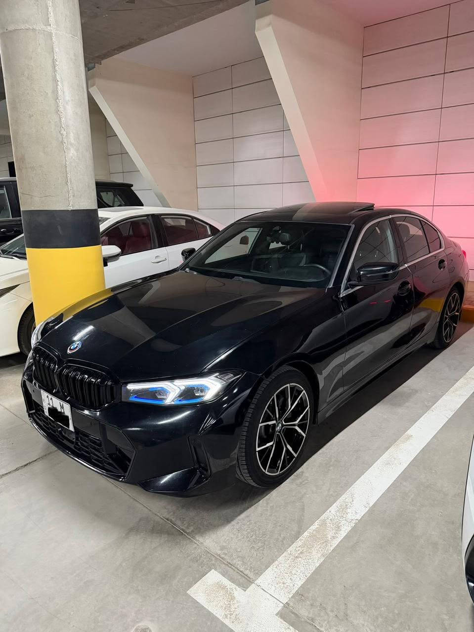 بسعر البلاش 198 ورقه قفل مال مستعجل 
BMW 330i 2019 بانزين فقط 
مواصفاتها فول فتحه جلد كراسي كهرباء 
حادثها خلفي جاملغ وشويه صندوك 
ماشيه 66 الف سياره حلوه نظيفه 
باسمي رقمها بغداد عنوان منصور البوابه 
***********
