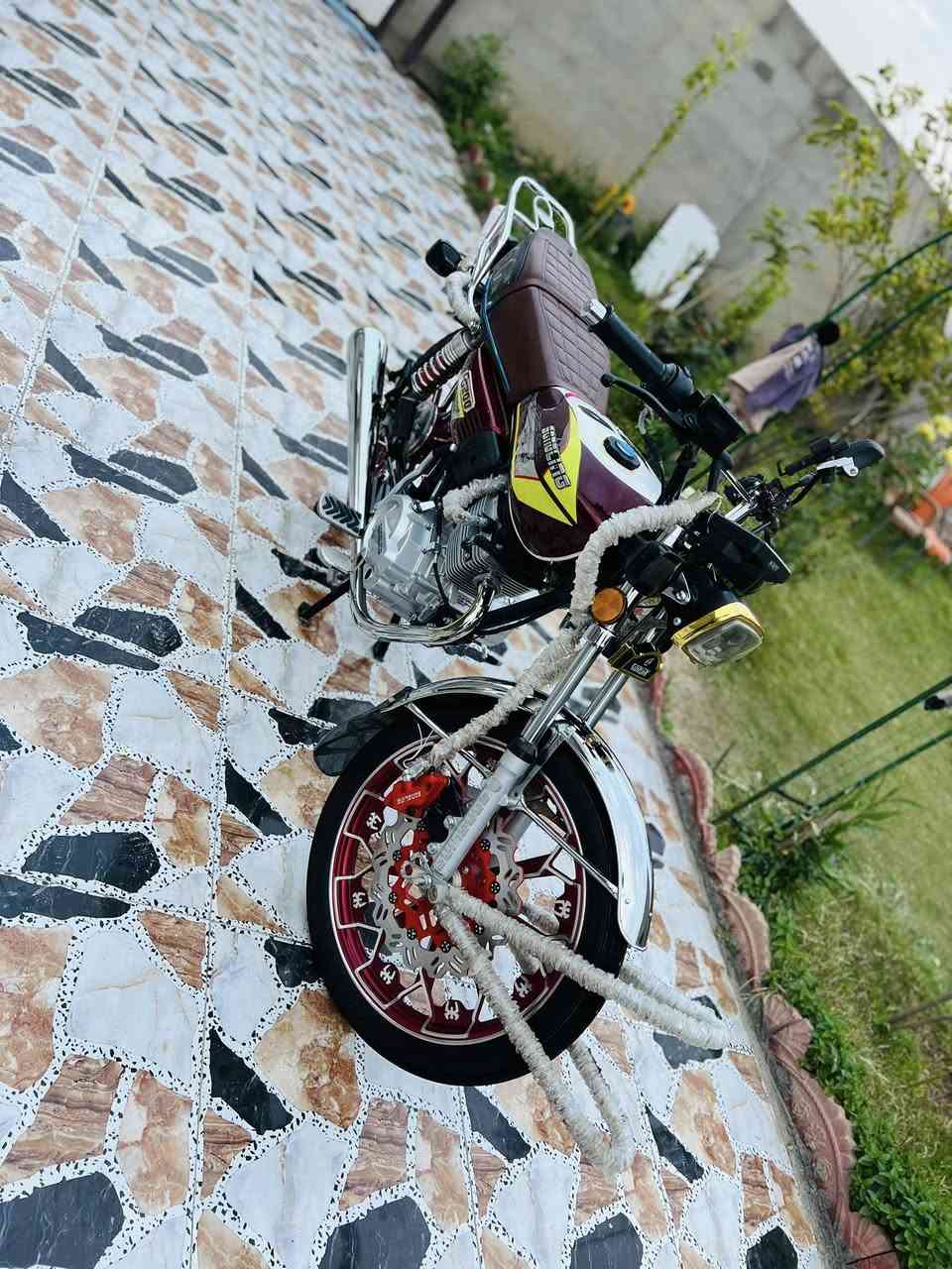 سلام عليكم دراجه سيفان 25البيع ورقه وحده دراجه كامله مكمله كامله من كلشي اي نقص مابيه دراجه حلوه ونضيفه السعر 825او بيه مجال حك الجيه مكاني ديالى قضاء المقداديةالاستفسار هاذه رقمي ***********
