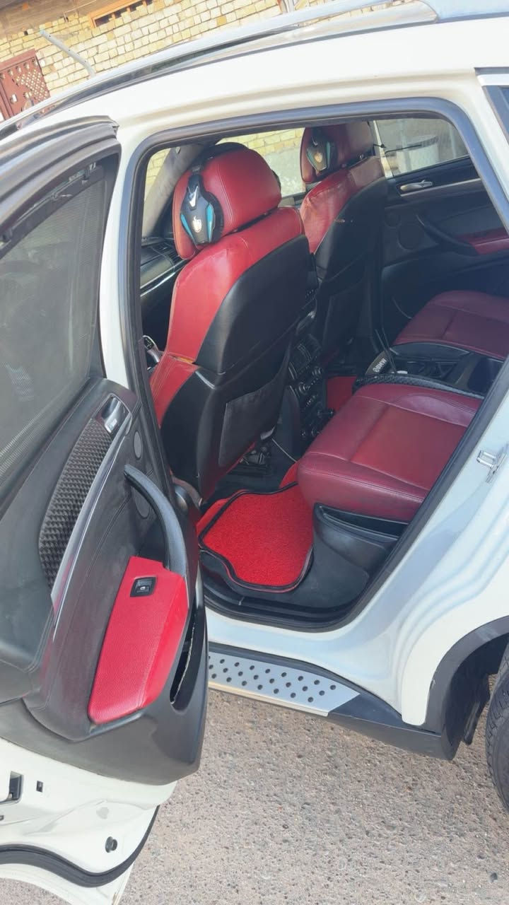 BMW X 6  2009
مكينة 3500 سوبر  ( كاز )
فول مواصفات 1/1 مكفولة من الضربة بصمة تشغيل 
4 بيبان بصمة بيبان شفط جنطة كهرباء 
داخل دم الغزال قمارة كنتارة كشنات كهرباء جوبلس 
كشنات ميموري خزن 
فتحة سقف مري شفط 
جوبلس  تخم تاير مع الويل جديد 
لايتات زنون 4  وضعيات قيادة 
شفتات بالاستيرن تحكم ستير مثبت سرعة بالاسترين تدفىة بالاستيرن بيهة بعد هواي مواصفات 
 السعر ١١٨ وبيهة مجال ماكو هيج موصفات ونضافة بهيج سعر 
للاتصال *********** بغداد, العراق

